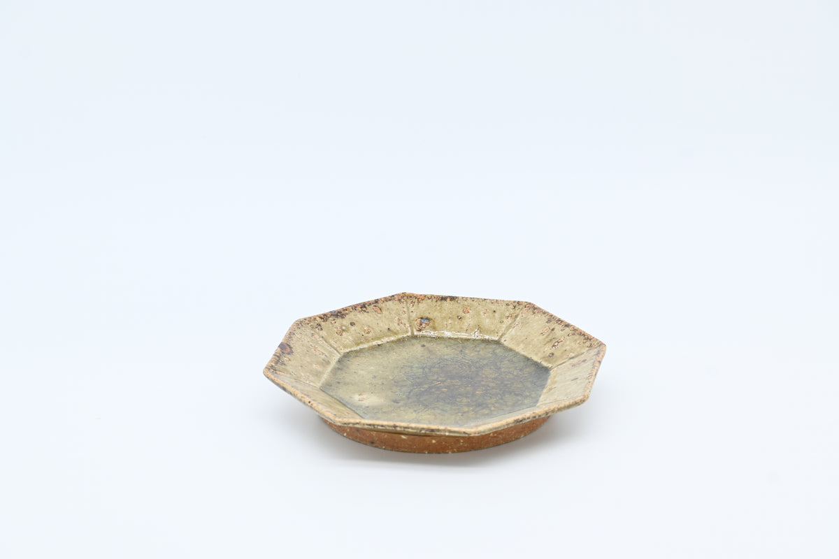 宮城陶器　八角皿（灰釉）/Miyagi Toki — Octagonal Plate / Ash Glaze (Hai-yu)