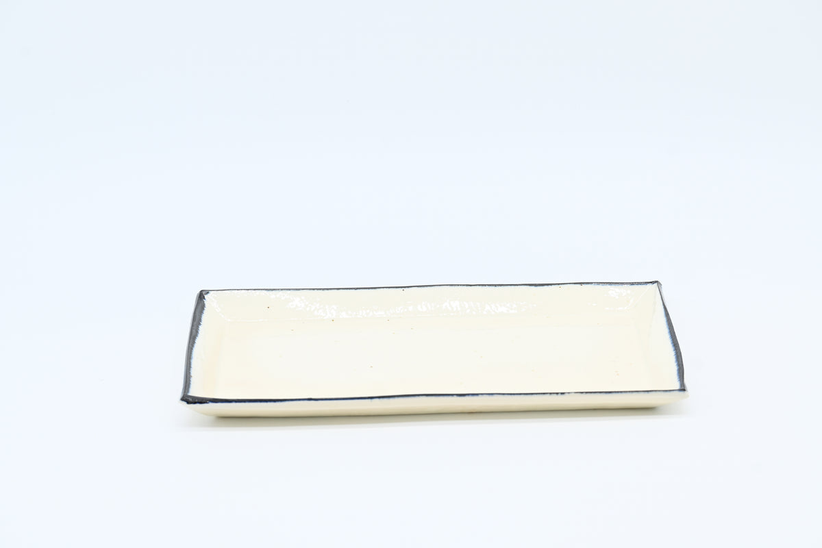 monohanako 陶器 長方板皿　M/ブルー皮鯨　/monohanako — Rectangular Plate (M) / Blue Kawakujira